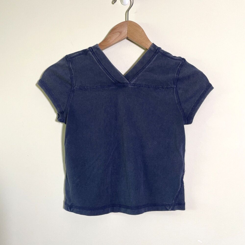 Free People Movement Navy Blue Short Sleeve V-Neck Cropped Top Size Small Boho